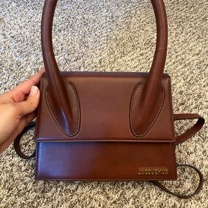 Jacquemus le grand chiquito